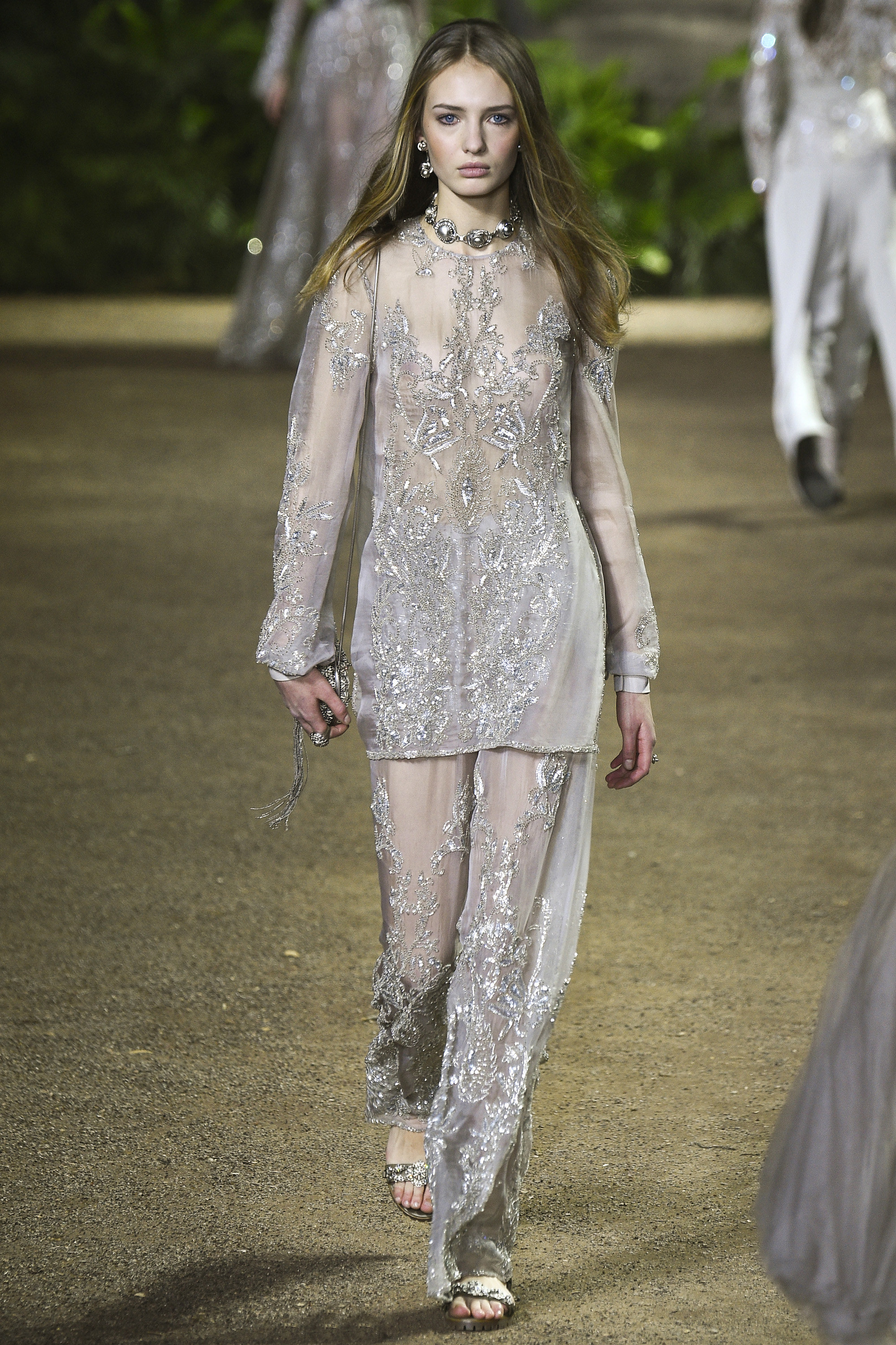 Elie Saab Spring 2016 Couture Collection | MiKADO